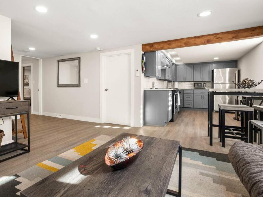 ポートランドElegant Richmond Gem Nestled Up To Hawthorne Blvd.アパートメント エクステリア 写真